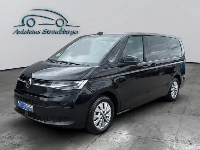 Gebraucht VW Multivan Life 150 PS (110 kW) 2024 Deep black Van / Kleinbus