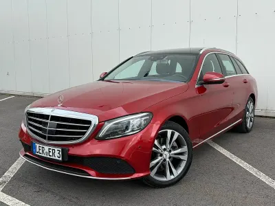 Gebraucht Mercedes C200 Exclusive 160 PS (117 kW) 2020 Rot Kombi