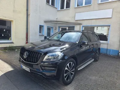 Używany Mercedes GL350 258 KM (189 kW) 2016 Czarny SUV