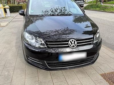 Second-hand VW Sharan Highline 150 CP (110 kW) 2011 Negru Monovolum