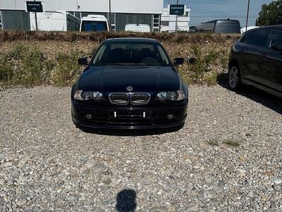 BMW 323