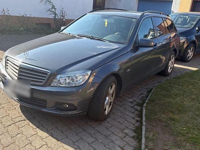 Gebraucht Mercedes C180 156 PS (114 kW) 2010 Grau Kombi