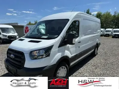 Gebraucht Ford Transit Trend 105 PS (77 kW) 2022 Frostweiß Van / Kleinbus