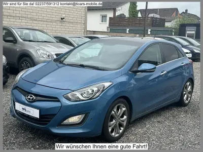 Gebraucht Hyundai i30 128 PS (94 kW) 2012 Blau Limousine