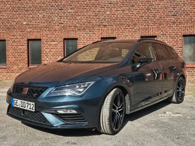 Używany Seat Leon ST CUPRA 300 KM (220 kW) 2018 Szary Kombi