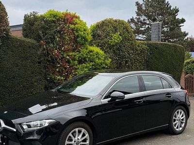 Second-hand Mercedes A200 Progressive 163 CP (119 kW) 2019 Negru Berlinǎ