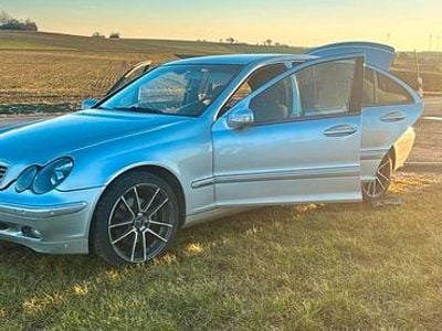 Mercedes C240