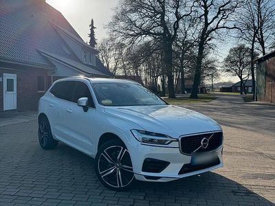 Second-hand Volvo XC60 R-Design 408 CP (300 kW) 2018 Alb SUV