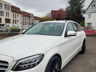 Gebraucht Mercedes C220 194 PS (142 kW) 2018 Weiß Kombi