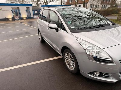 Gebraucht Peugeot 5008 114 PS (83 kW) 2013 Silber Van / Kleinbus