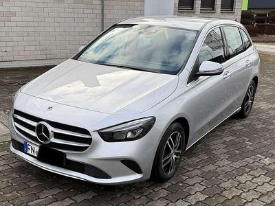 Usata Mercedes B200 150 CV (110 kW) 2021 Argento Monovolume