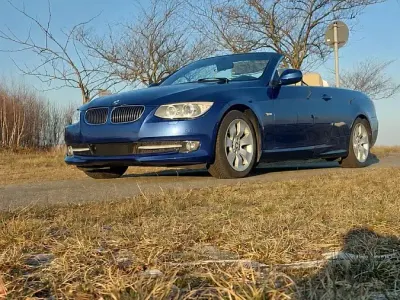 Gebraucht BMW 335 Cabriolet 306 PS (225 kW) 2010 Blau Cabrio