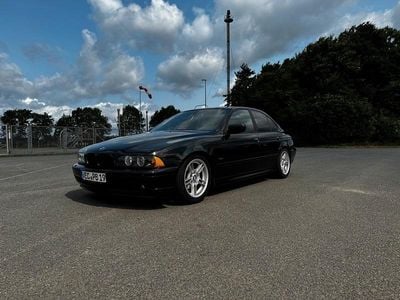 BMW 525