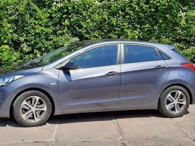 gebraucht Hyundai i30 blue 1.6 CRDi 81kW YES