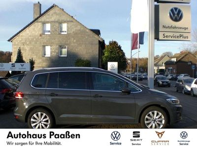 Gebraucht VW Touran Highline 150 PS (110 kW) 2023 Delfingrau Van / Kleinbus