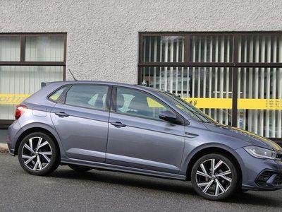 Usata VW Polo R-line 95 CV (69 kW) 2022 Grigio Utilitaria
