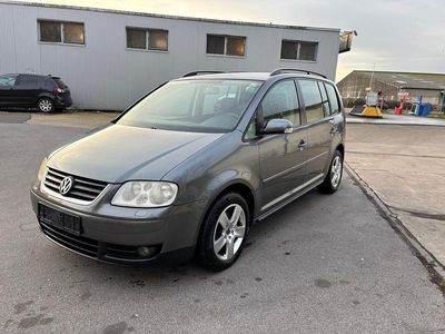 Gebraucht VW Touran 140 PS (102 kW) 2004 Grau Van / Kleinbus