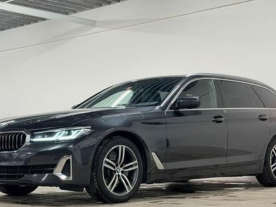 Grau Gebraucht 2021 BMW 520 Luxury Line Limousine | 29.040 €
