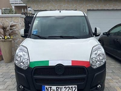 Gebraucht Fiat Doblò 105 PS (77 kW) 2013 Weiß Van / Kleinbus