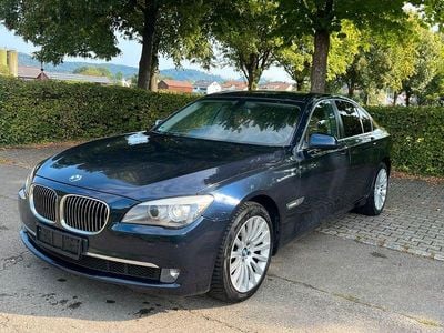 Gebraucht BMW 740 326 PS (239 kW) 2009 Blau Limousine