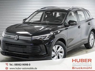 Neu VW Tiguan Basis 131 PS (96 kW) 2026 Delfingrau metallic (b0) SUV