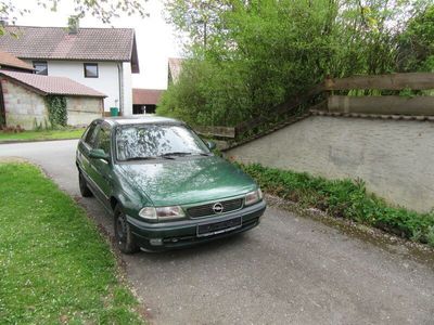 gebraucht Opel Astra 1,6i bj 97. Fahrbereit