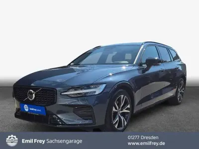 Gebraucht Volvo V60 145 PS (106 kW) 2025 Kombi