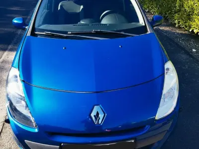Używany Renault Clio II Expression 75 KM (55 kW) 2010 Niebieski Hatchback