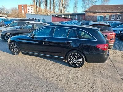 Gebraucht Mercedes C300 258 PS (189 kW) 2019 Schwarz Kombi