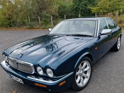 Gebraucht Jaguar XJR 363 PS (266 kW) 2002 Grün Limousine