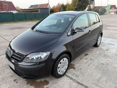 Schwarz Gebraucht 2005 VW Golf Plus Trendline Van / Kleinbus | 5.990 €