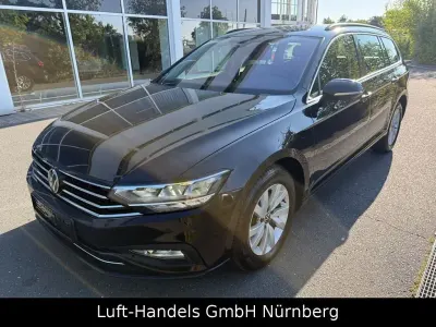 Gebraucht VW Passat Business 150 PS (110 kW) 2023 Schwarz Kombi