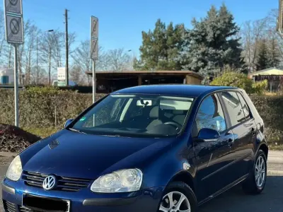 Gebraucht VW Golf V 80 PS (58 kW) 2005 Blau Kleinwagen