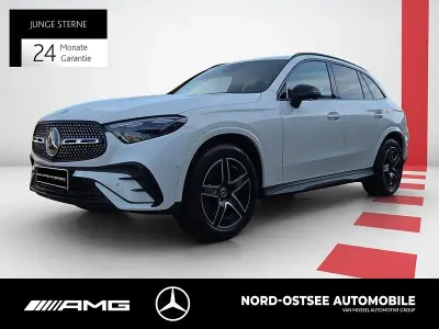 Używany Mercedes GLC220 AMG 197 KM (144 kW) 2025 Biały SUV