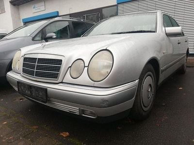 Mercedes E230