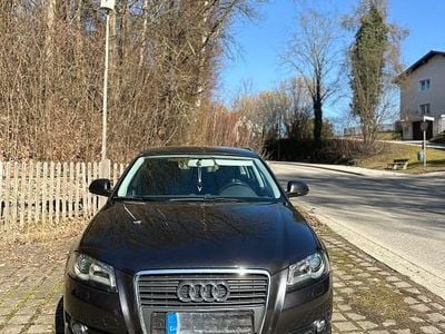 Gebraucht Audi A3 Ambiente 140 PS (102 kW) 2010 Grau Kleinwagen