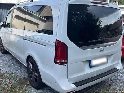 Mercedes V250