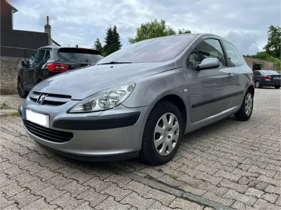 Gebraucht Peugeot 307 Tendance 109 PS (80 kW) 2003 Grau Limousine