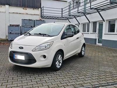 Weiß Gebraucht 2009 Ford Ka Kleinwagen | 1.250 € (Teuer)