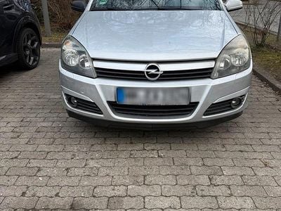 Usata Opel Astra 2004 Argento Berlina