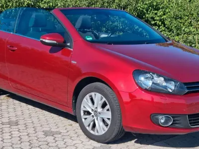 Gebraucht VW Golf Cabriolet Life 140 PS (102 kW) 2013 Rot Cabrio