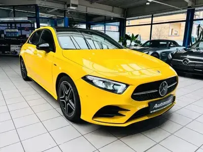 Gebraucht Mercedes A200 AMG line 163 PS (119 kW) 2022 Sonnengelb Limousine