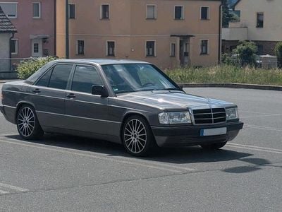 Silber Gebraucht 1991 Mercedes 190 Limousine | 5.200 €