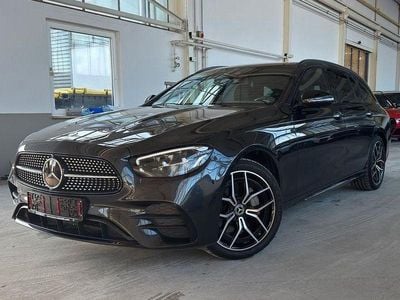 Grau Gebraucht 2022 Mercedes E300 AMG Kombi | 41.990 € (Fairer Preis)