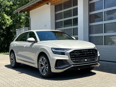 Gebraucht Audi Q8 S-Line 286 PS (210 kW) 2022 Beige SUV
