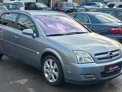 Blau Gebraucht 2003 Opel Signum Elegance Kleinwagen | 1.790 € (Guter Preis)