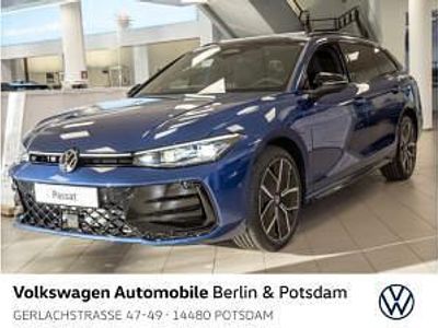 Nouă VW Passat R-line 177 CP (130 kW) 2025 Albastru Break