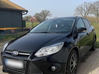 Gebraucht Ford Focus 125 PS (91 kW) 2012 Schwarz Kleinwagen