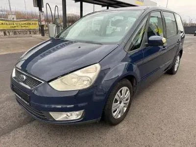 Usata Ford Galaxy Trend 140 CV (102 kW) 2009 Blu Monovolume
