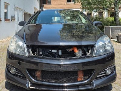 Opel Astra GTC